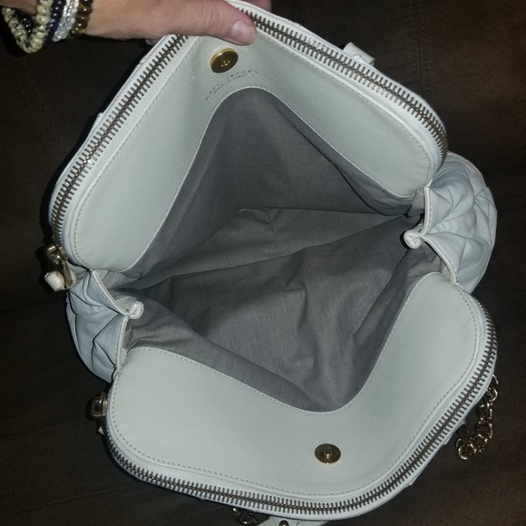 📢NWT Marc Jacobs Winter White Shoulder Bag - Picture 3 of 8